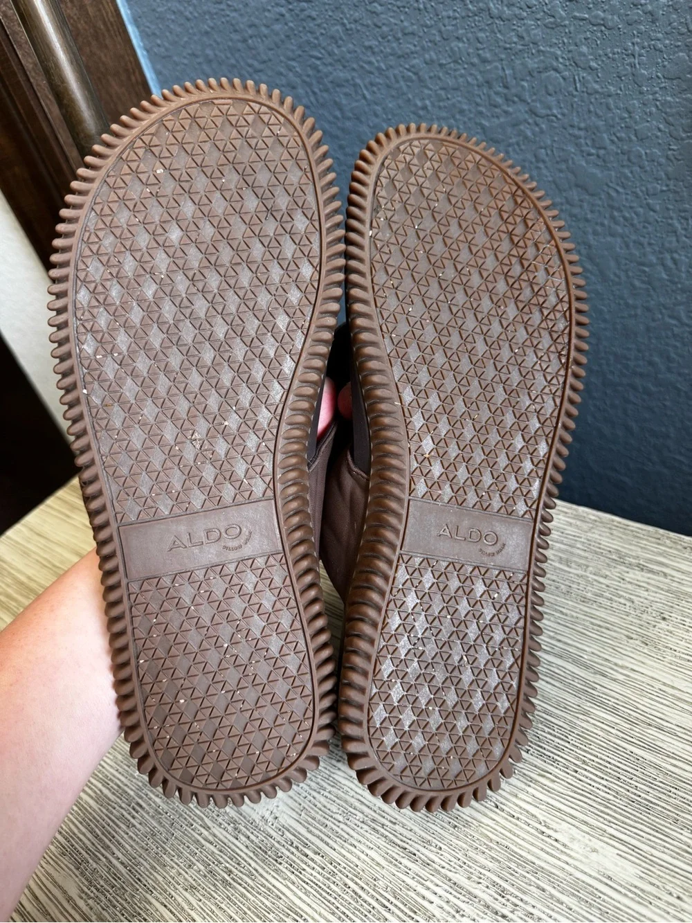 Aldo Men's Dark Brown Thong Flip-Flop Sandals
